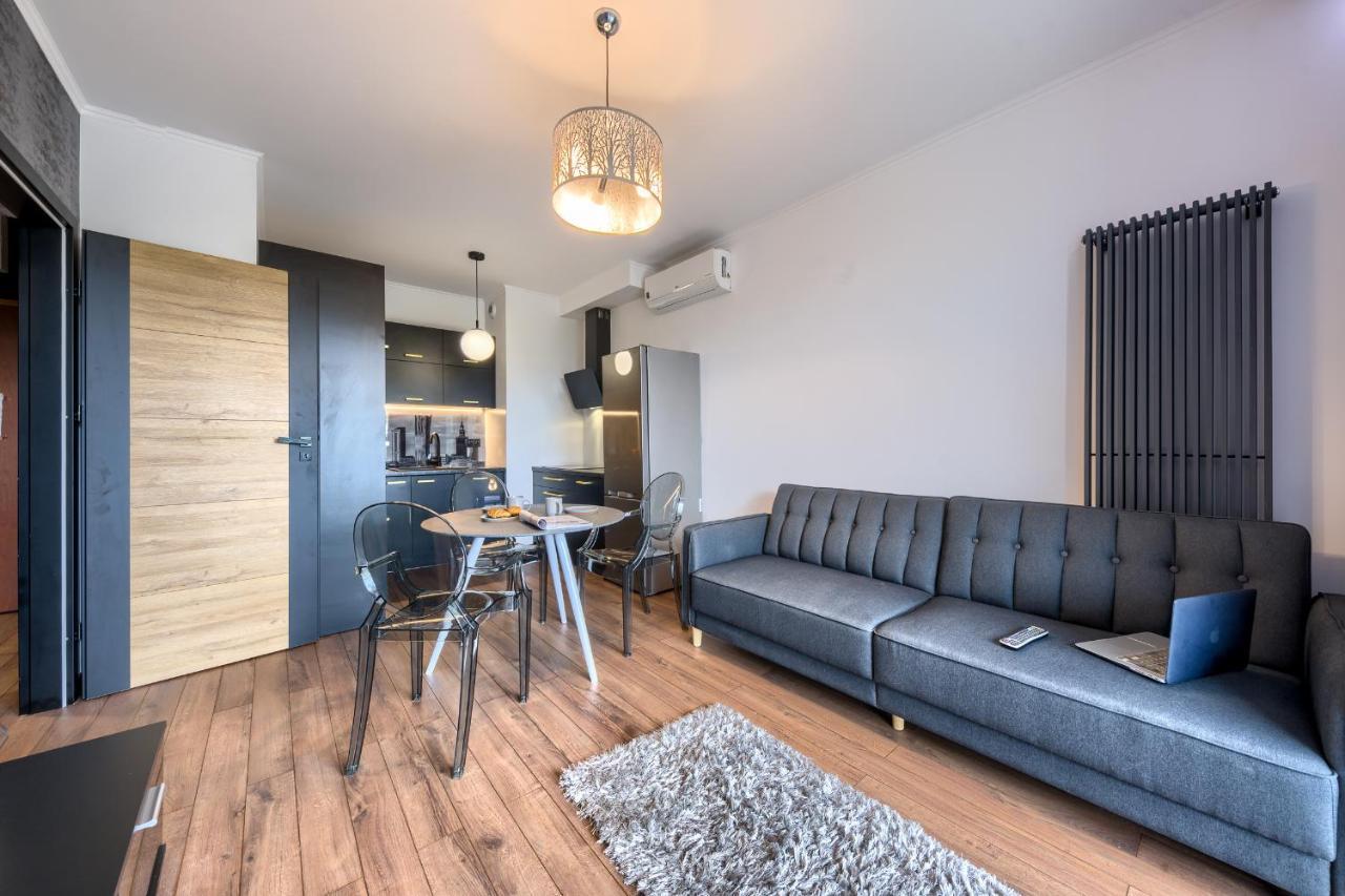 Apartmán Kazou Service Varšava Exteriér fotografie